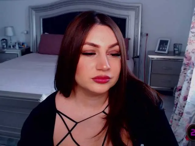 Live sex webcam photo for ClaraJoy #288028388
