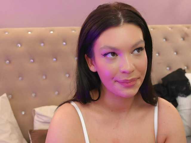 Live sex webcam photo for ClaraPasssion #292318629