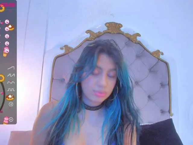 Live sex webcam photo for ClareMin #275465159