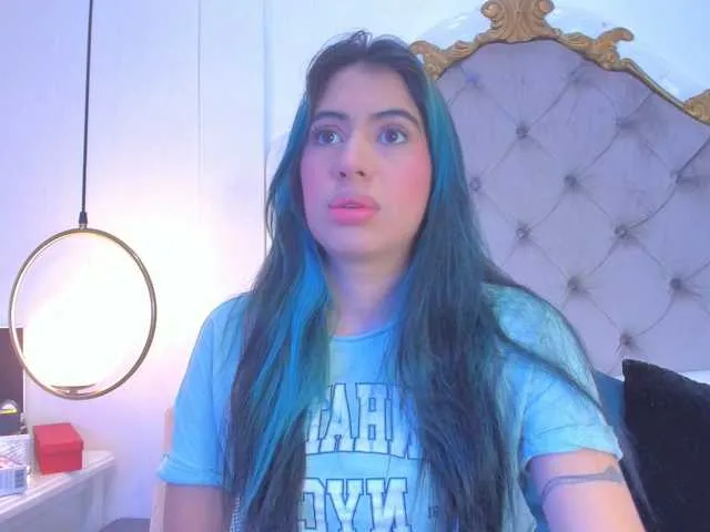 Live sex webcam photo for ClareMin #275523918