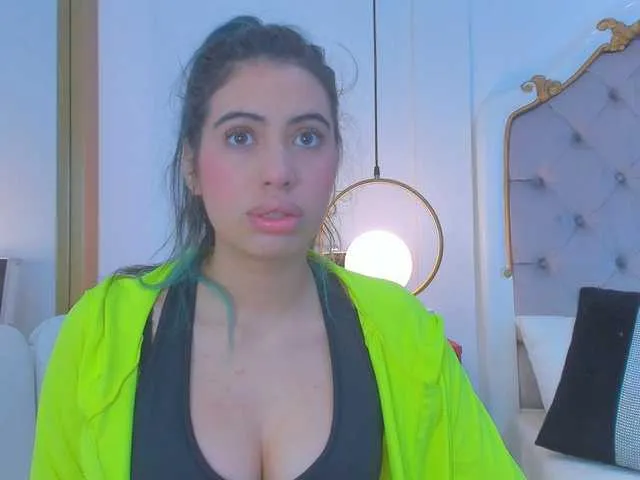 Live sex webcam photo for ClareMin #275573385