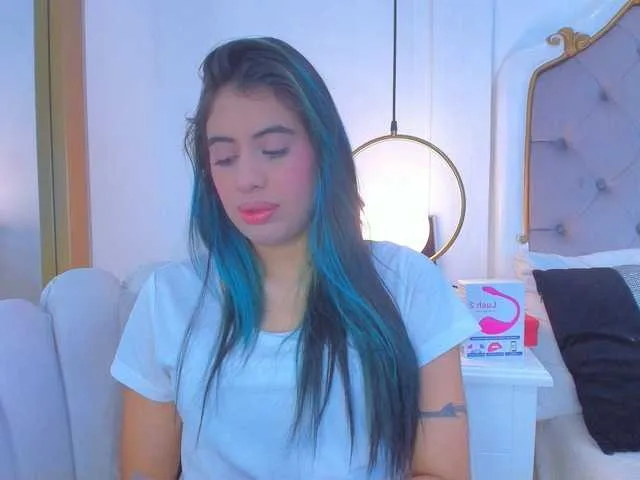 Live sex webcam photo for ClareMin #275581238