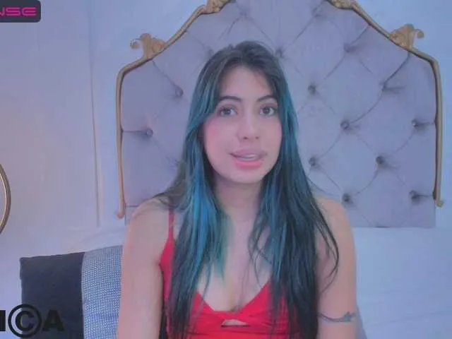 Live sex webcam photo for ClareMin #275646611