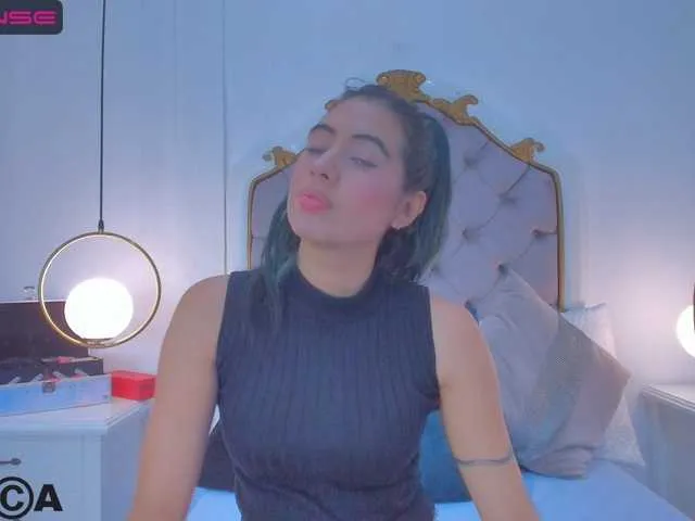 Live sex webcam photo for ClareMin #275713862