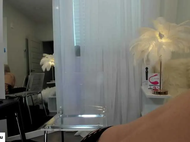 Live sex webcam photo for Classy4uuuu #287958737