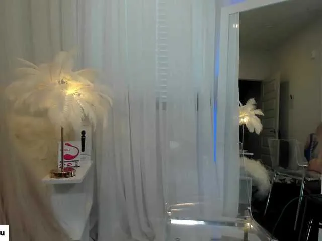 Live sex webcam photo for Classy4uuuu #287958738