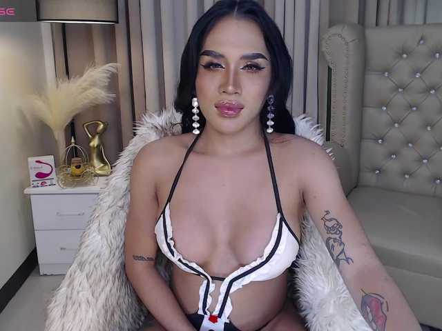 Live sex webcam photo for ClassyEllice #288040560