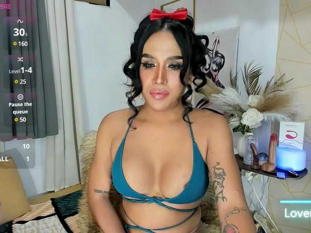 Live sex webcam photo for ClassyEllice #291333113