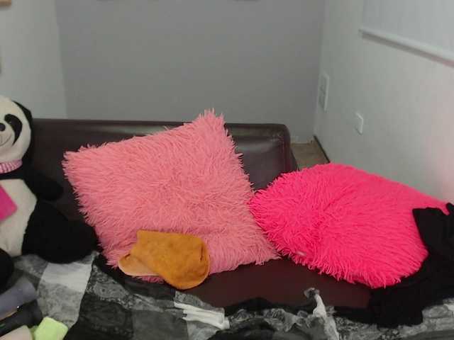 Live sex webcam photo for ClauandPipe #275587759