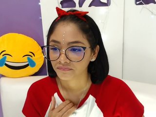 Live sex webcam photo for ClaudiaDiRose #221042466