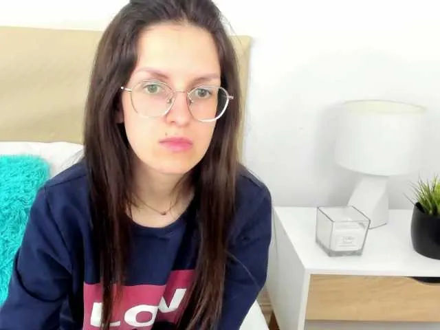 Live sex webcam photo for ClaudiaFunny #273558832