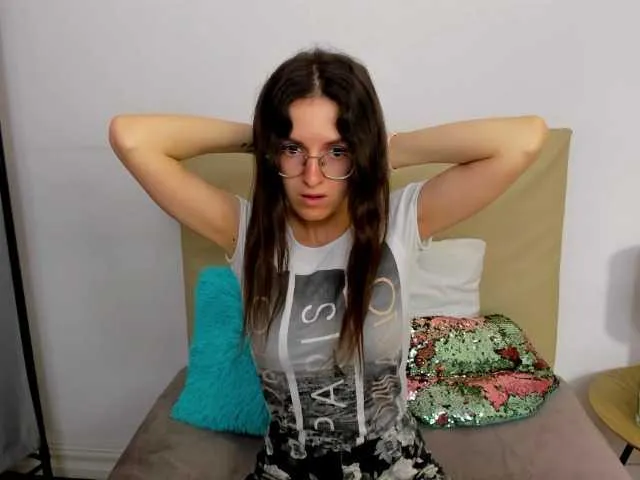 Live sex webcam photo for ClaudiaFunny #273884499