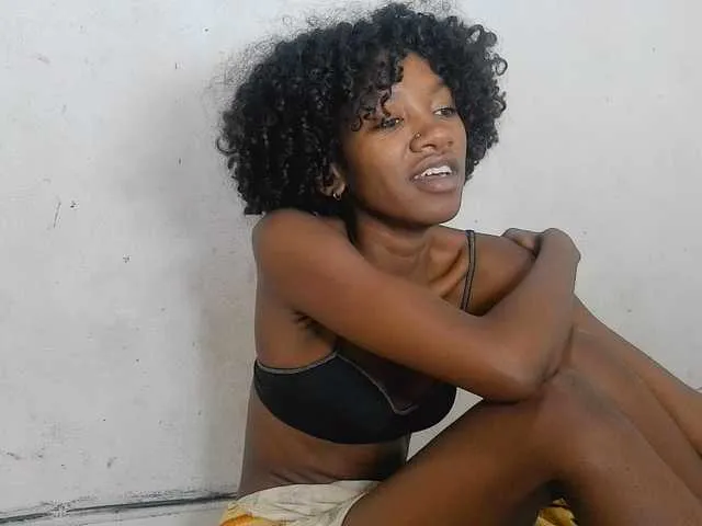 Live sex webcam photo for Claudiaah #294123045