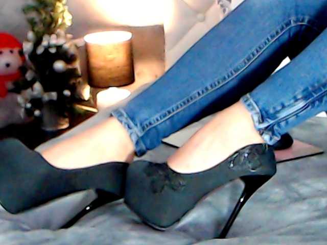 Live sex webcam photo for ClaudieTaylon #290272918