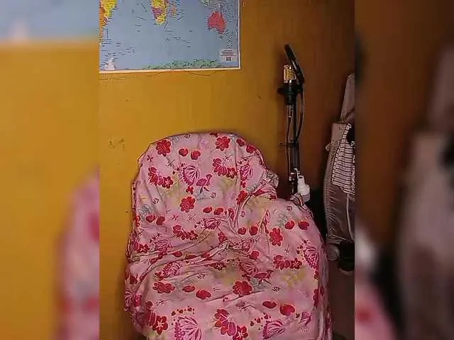 Live sex webcam photo for CleavageKING #278580061