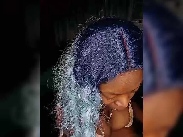 Live sex webcam photo for CleavageKING #289317607