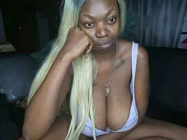 Live sex webcam photo for CleavageKING #289489315