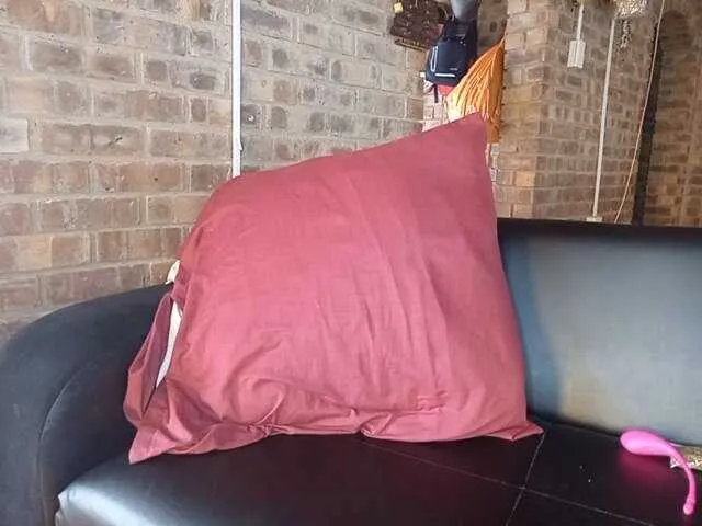 Live sex webcam photo for CleavageKING #290367748