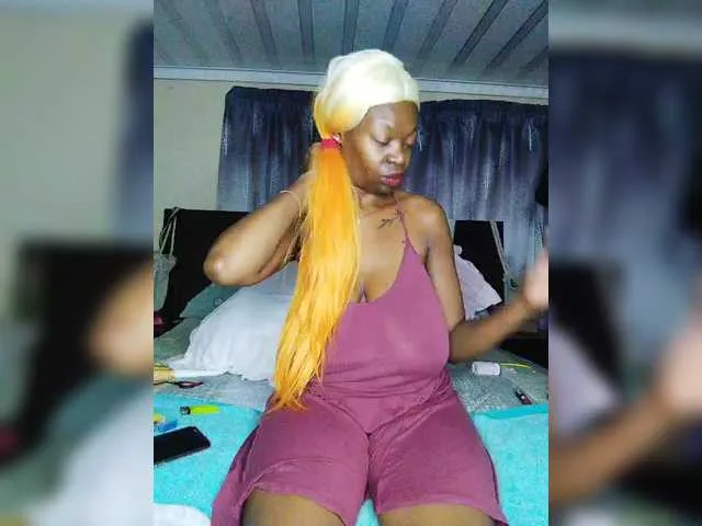 Live sex webcam photo for CleavageKING #290411304