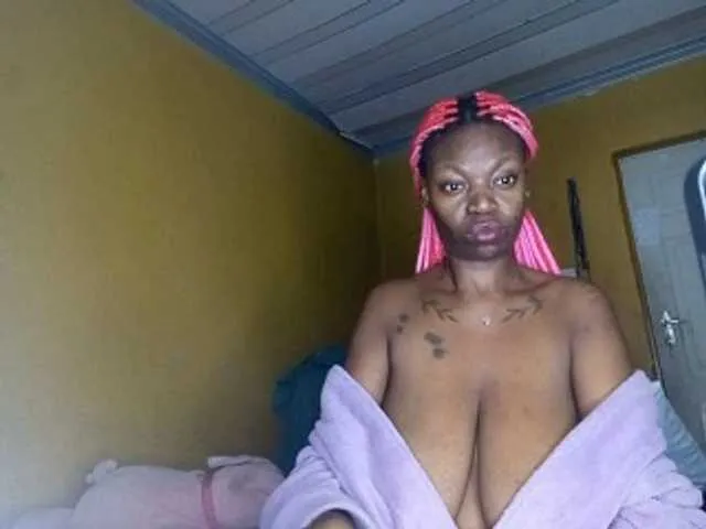 Live sex webcam photo for CleavageKING #291099638