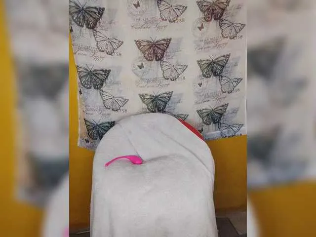 Live sex webcam photo for CleavageKING #291648297