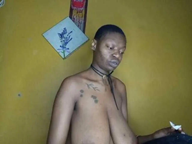 Live sex webcam photo for CleavageKING #291792498