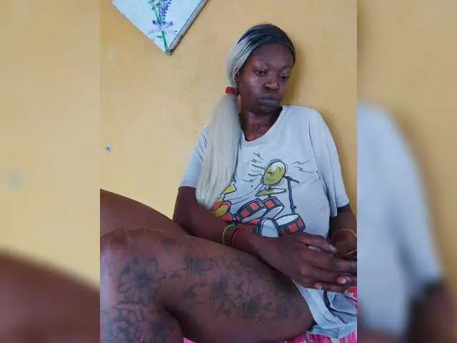 Live sex webcam photo for CleavageKING #292074035