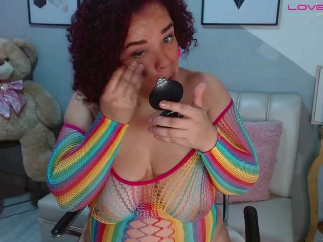 Live sex webcam photo for Clhoe-Lovex #275931997