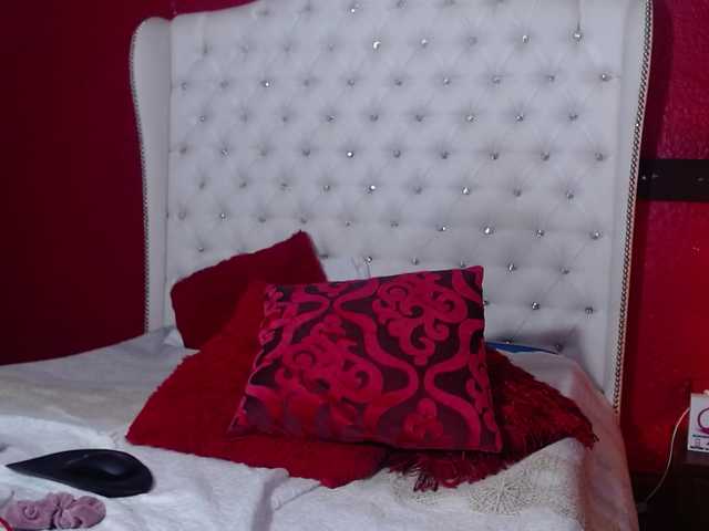 Live sex webcam photo for Clhoe-Lovex #276006369