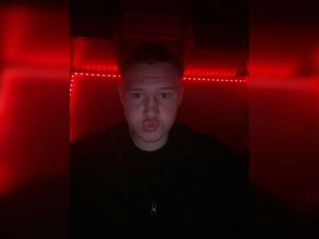 Live sex webcam photo for Clixx4 #276509741