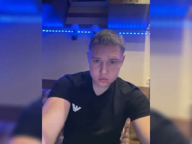 Live sex webcam photo for Clixx4 #276761794