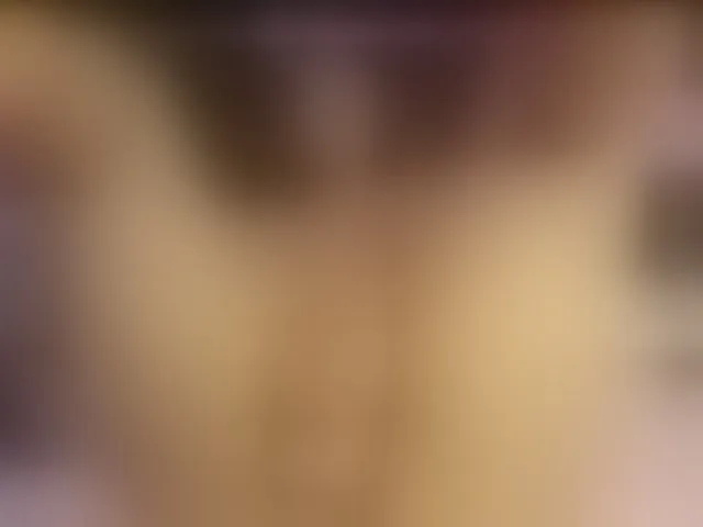 Live sex webcam photo for CloeBonet #292557725