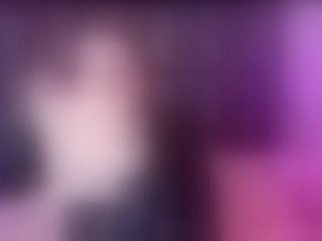 Live sex webcam photo for CloeBonet #293069460