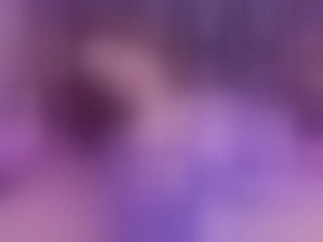 Live sex webcam photo for CloeBonet #293515444
