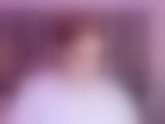 Live sex webcam photo for CloeBonet #294040556