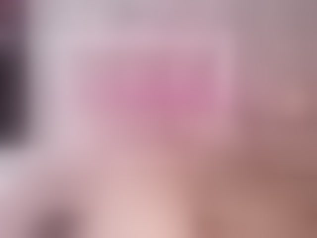 Live sex webcam photo for CloeBonet #294189184
