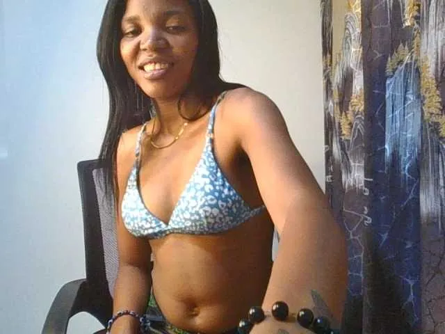 Live sex webcam photo for CloeMae #292076071