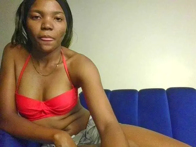 Live sex webcam photo for CloeMae #292292125