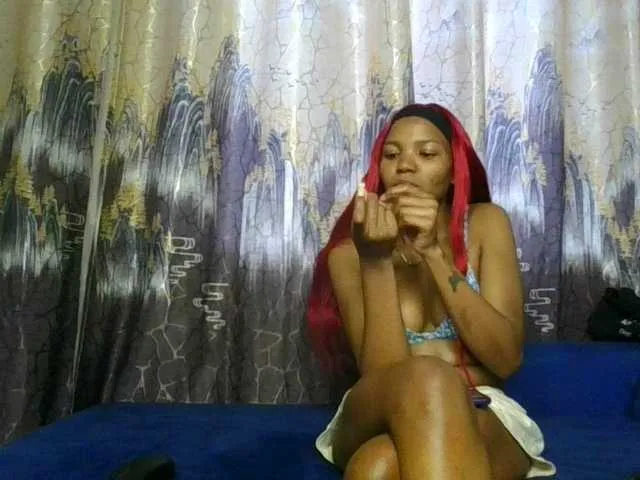 Live sex webcam photo for CloeMae #292454004