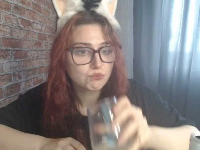 Live sex webcam photo for Cloisstress #277574240