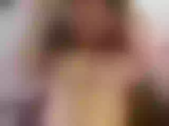 Live sex webcam photo for ClooeBonnay #272361491