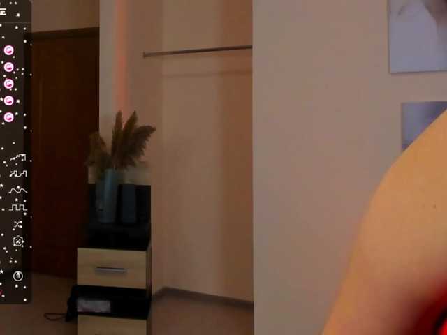 Live sex webcam photo for Coastal-Divas #277118007