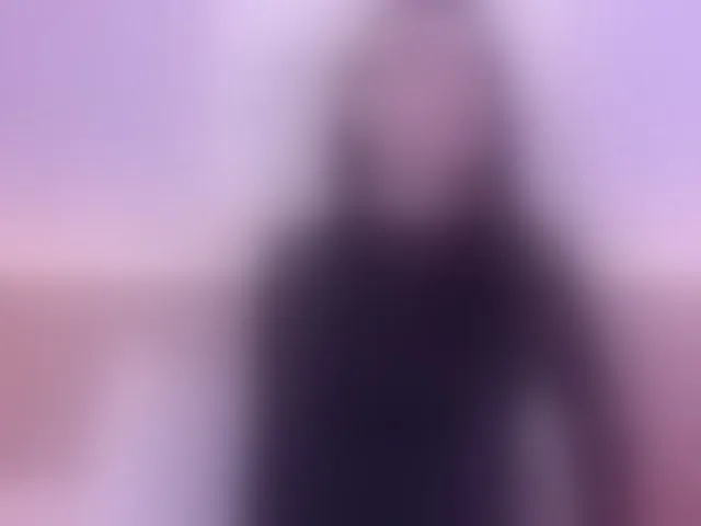 Live sex webcam photo for Coco-balenciaga #292121411