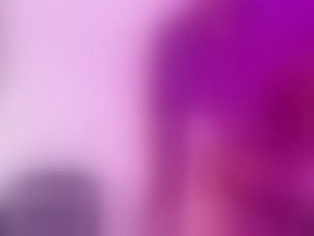 Live sex webcam photo for Coco-balenciaga #292249341