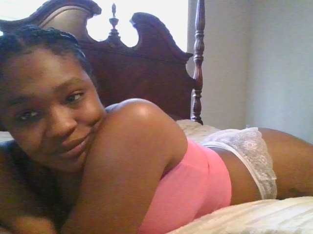 Live sex webcam photo for Cocoblair5 #273420205