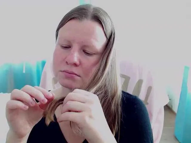 Live sex webcam photo for CoconutLegs #274104811