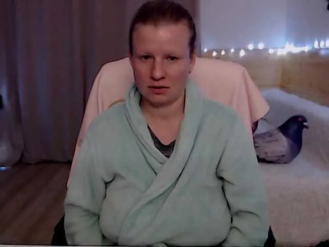 Live sex webcam photo for CoconutLegs #275528956