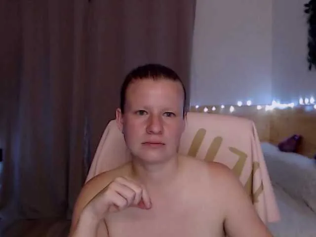 Live sex webcam photo for CoconutLegs #275538070