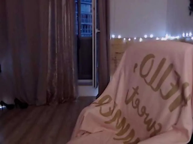 Live sex webcam photo for CoconutLegs #275666332