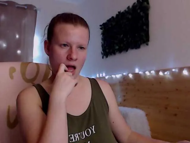 Live sex webcam photo for CoconutLegs #275694515